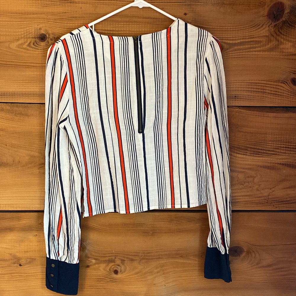 Blouse - Picture 2 of 3